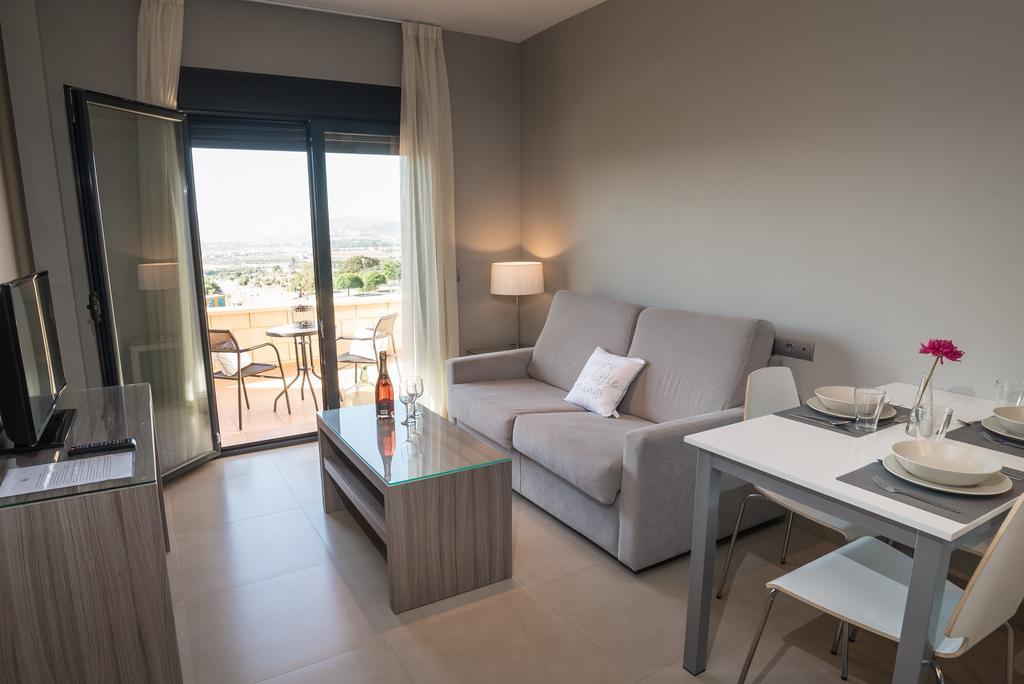Hotel Miguel Sanchez Alhaurin de la Torre Luaran gambar