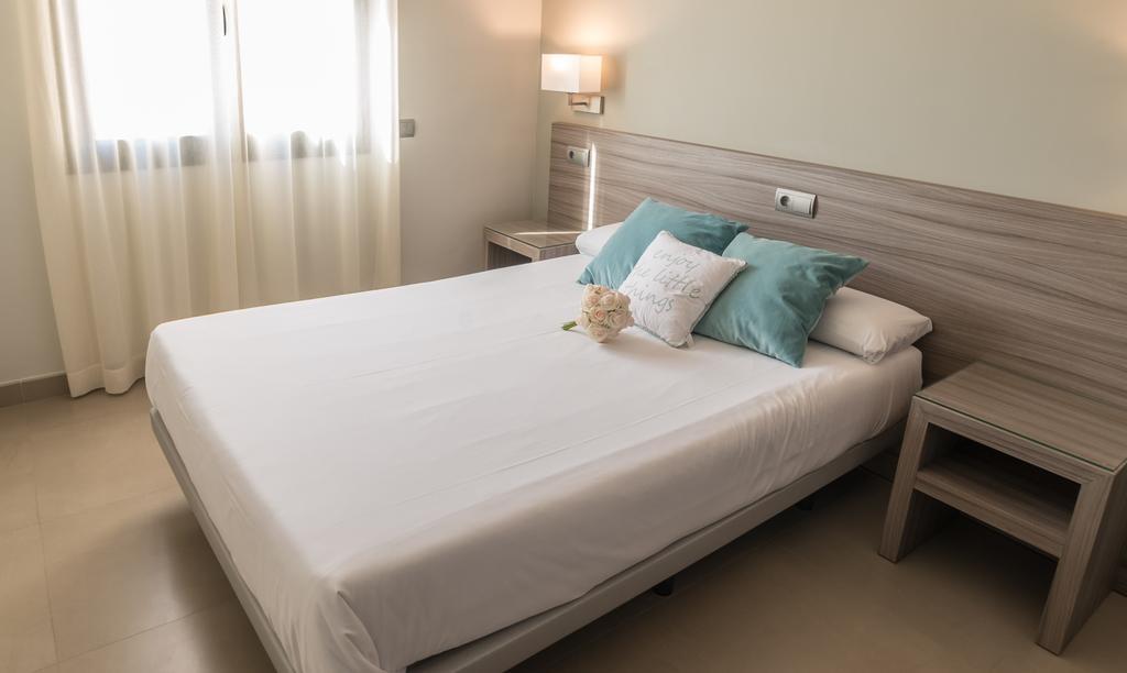Hotel Miguel Sanchez Alhaurin de la Torre Luaran gambar