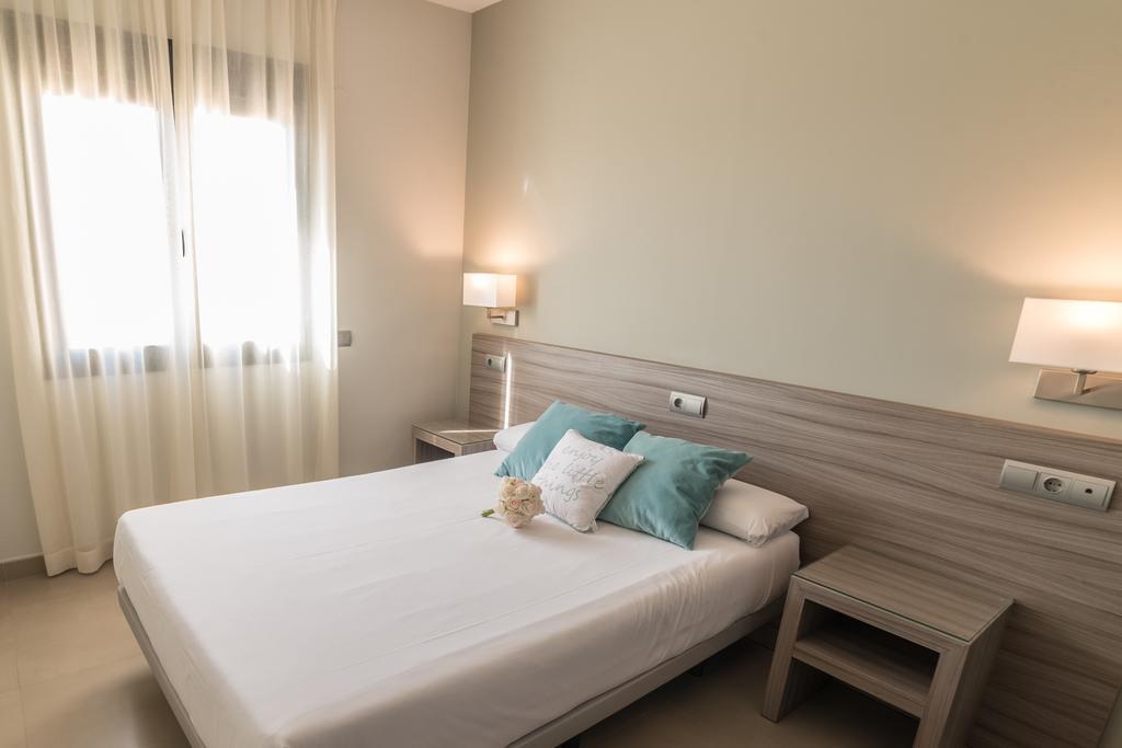 Hotel Miguel Sanchez Alhaurin de la Torre Luaran gambar