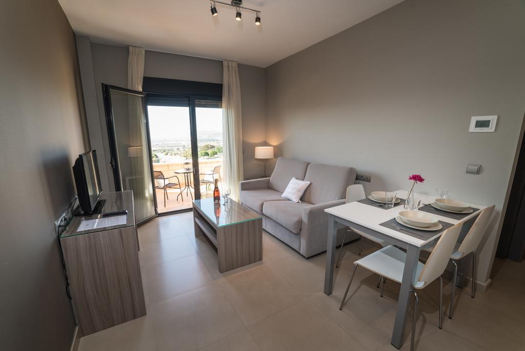 Hotel Miguel Sanchez Alhaurin de la Torre Luaran gambar